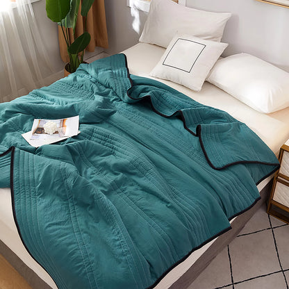 Cool Ice Silk Blanket – the ultimate Lightweight Comfort & Chill